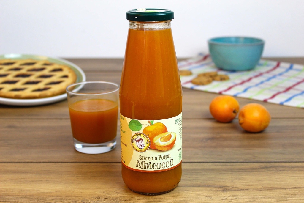 https://cdn.shopify.com/s/files/1/0729/0863/6494/products/succo-e-polpa-di-albicocca-700-ml.jpg?v=1685015069